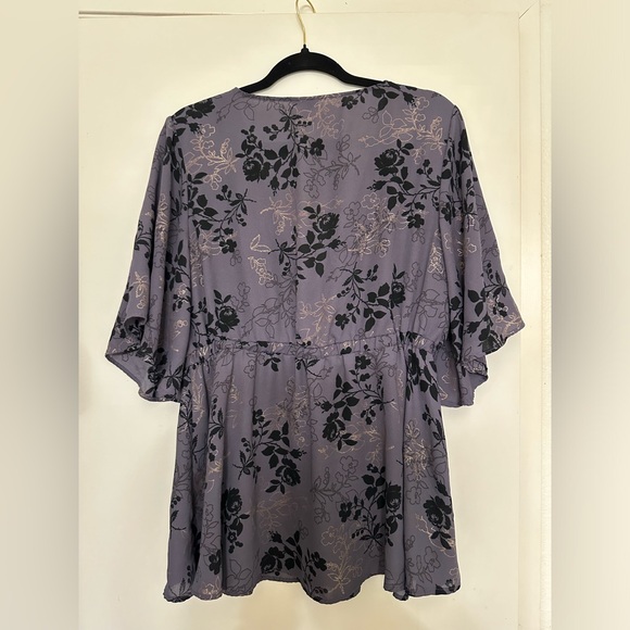 Torrid Babydoll Top. Size 0. Like New. - Picture 2 of 2